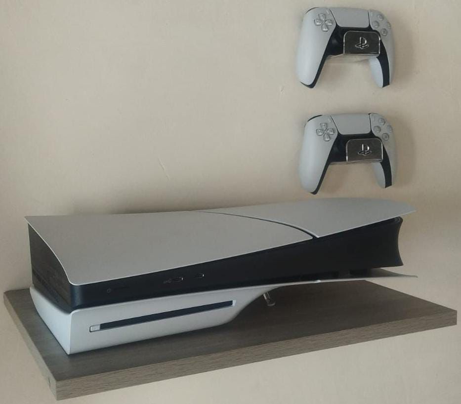 Instalación profesional PS5 con repisa